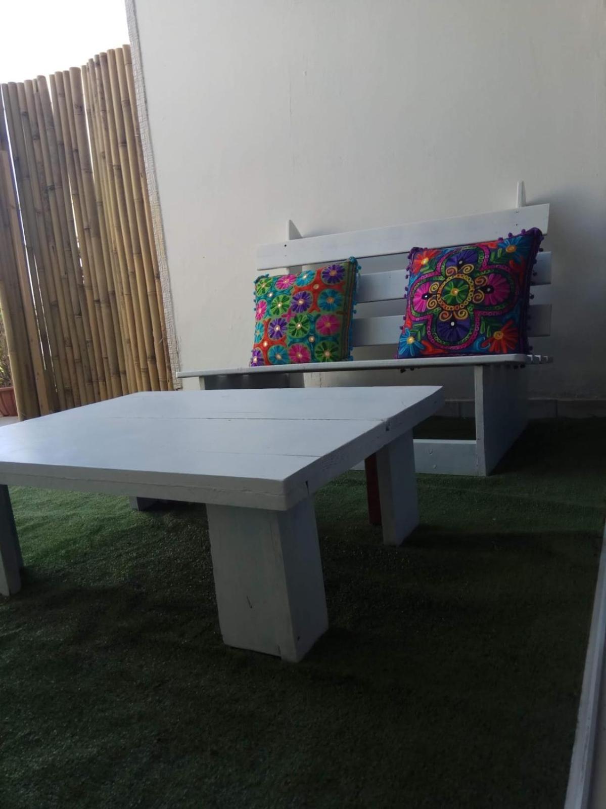 Stylish Apartment With A Patio Close To The Beach Eilat Bagian luar foto