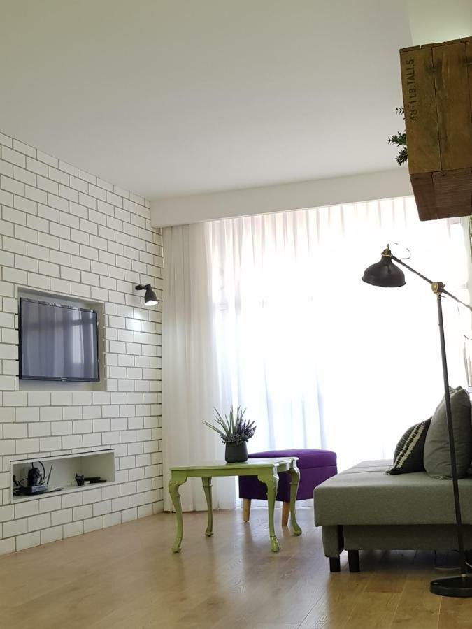 Stylish Apartment With A Patio Close To The Beach Eilat Bagian luar foto