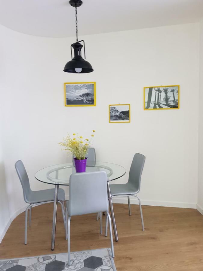 Stylish Apartment With A Patio Close To The Beach Eilat Bagian luar foto